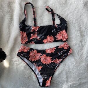 SHEIN Black and White Floral Swimwear